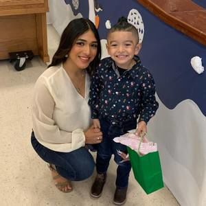 Meet your Posher, Xiomara